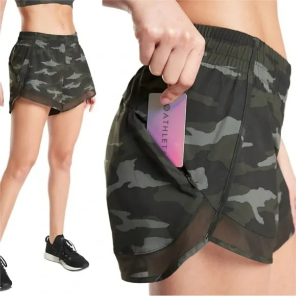 ⭐ Athleta Mesh Racer Run Short Camo Olive Size S - Picture 3 of 15